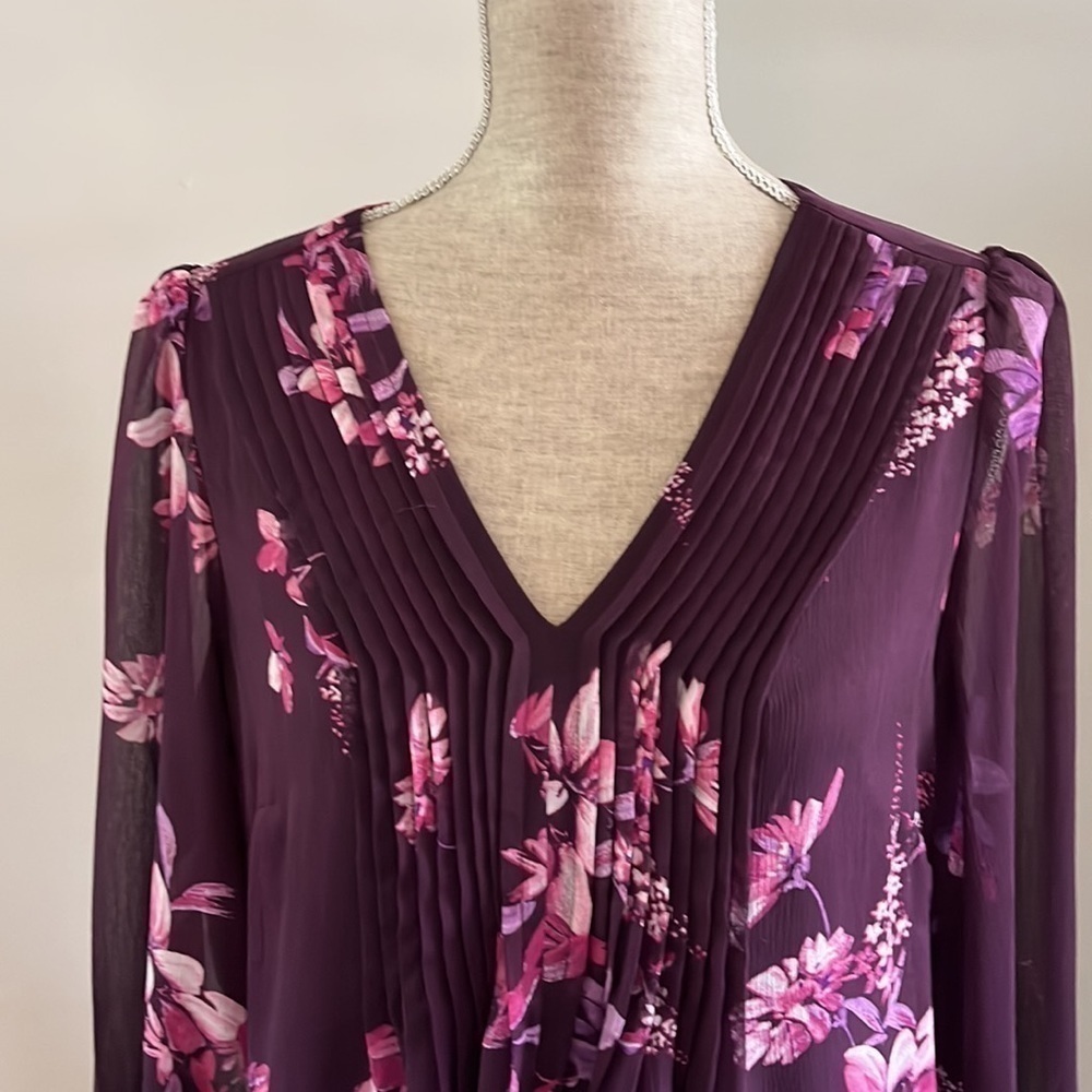 Calvin Klein size 12 flowy mid length dress perfect for a wedding. Light weight - Picture 2 of 6